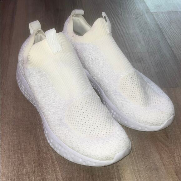 AVIA Women's Memory Foam Off White Beige Slip-On Sneakers Sz 8.5 - Picture 2 of 8